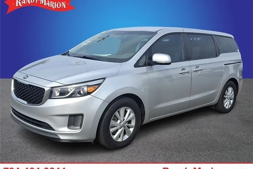 2018 Kia Sedona LX photo 1