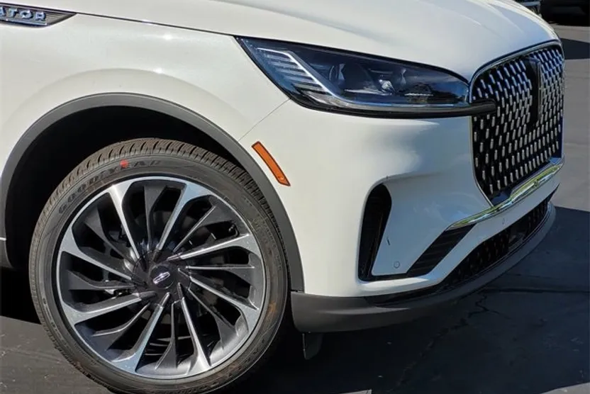 2025 Lincoln Aviator Reserve photo 1