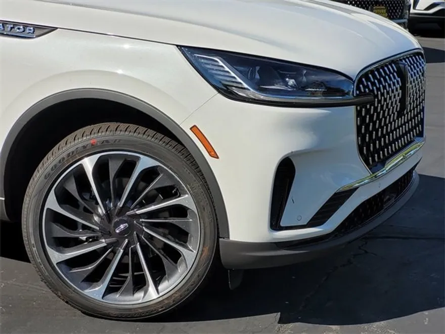 2025 Lincoln Aviator Reserve photo 1