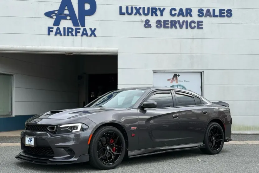 2019 Dodge Charger Scat Pack photo 1