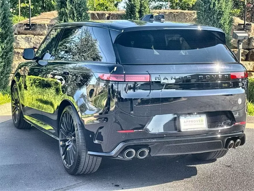 2025 Land Rover Range Rover Sport photo 1
