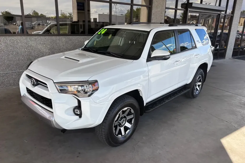 2024 Toyota 4Runner TRD Premium photo 1
