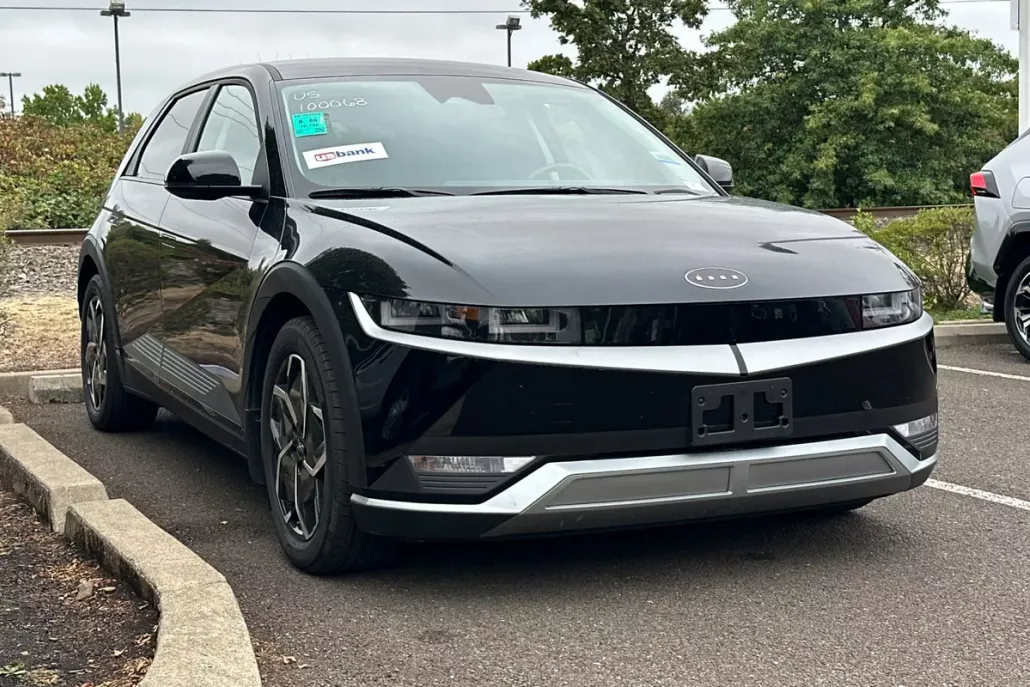 2023 Hyundai Ioniq 5 SE photo 1