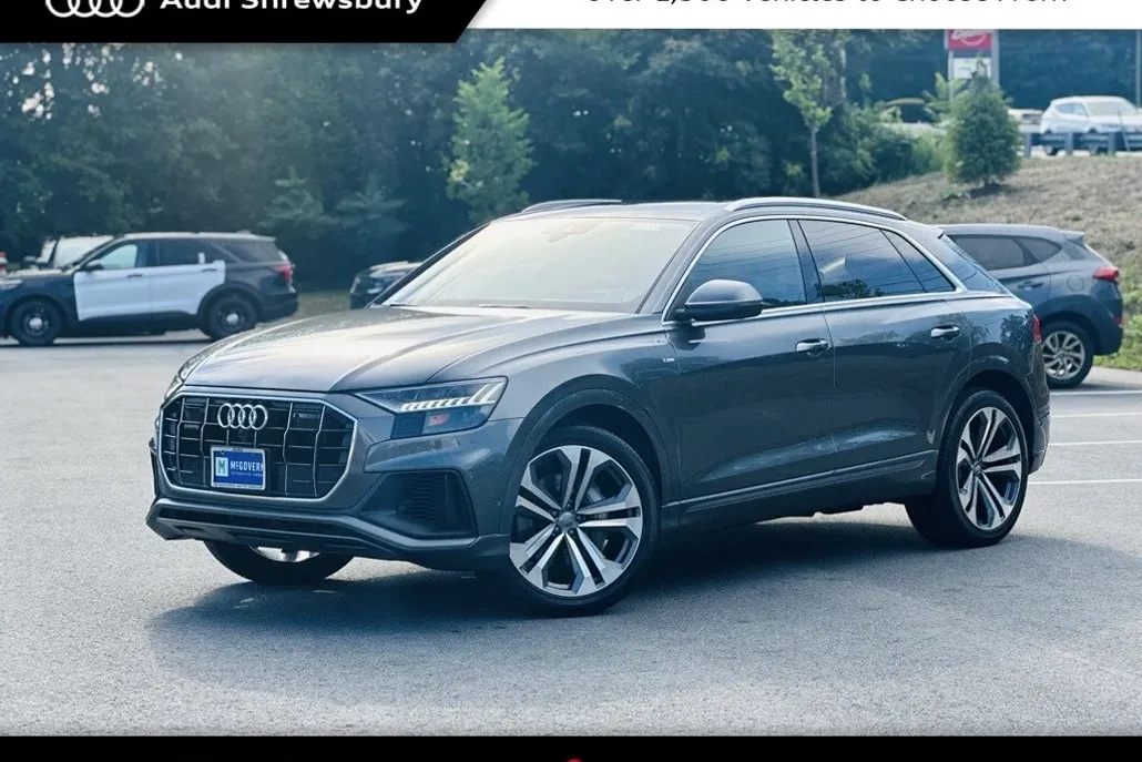 2020 Audi Q8 55 Prestige photo 1