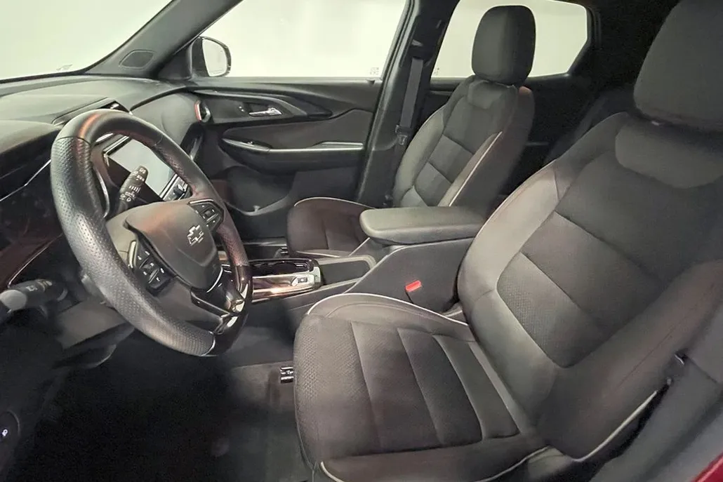 2023 Chevrolet Trailblazer RS photo 1