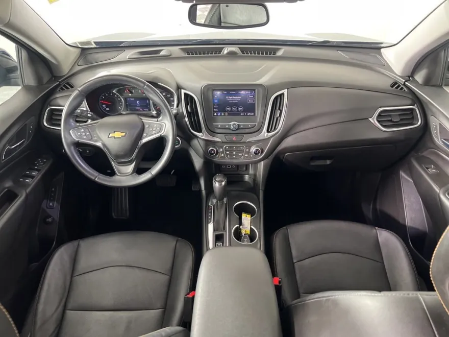 2020 Chevrolet Equinox LT photo 1