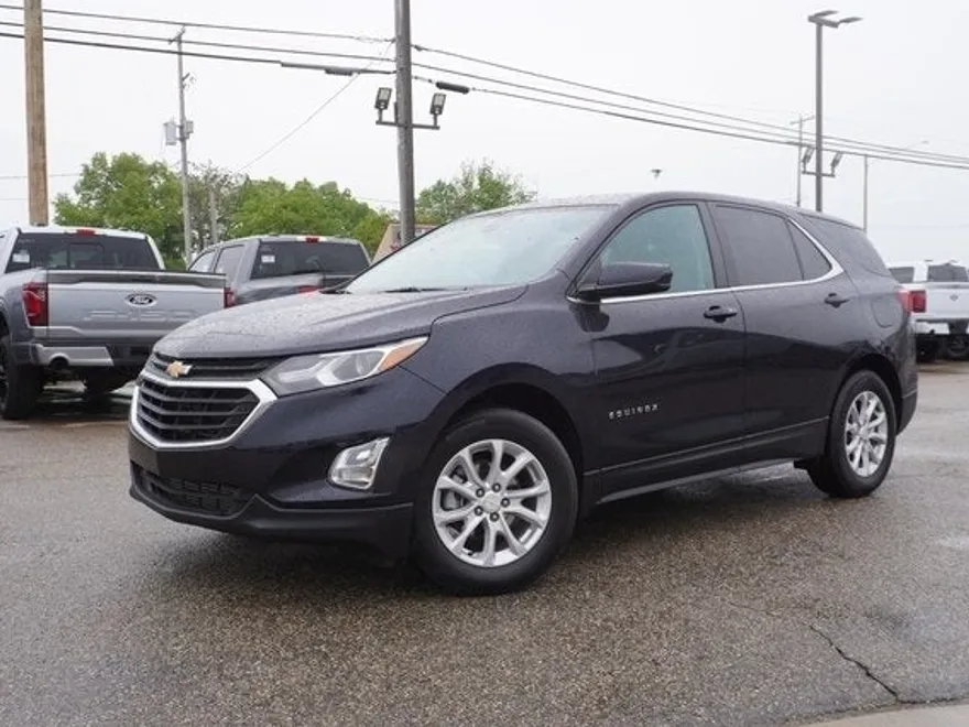 2021 Chevrolet Equinox LT photo 1
