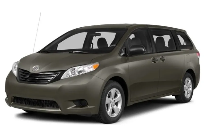 2014 Toyota Sienna L photo 1