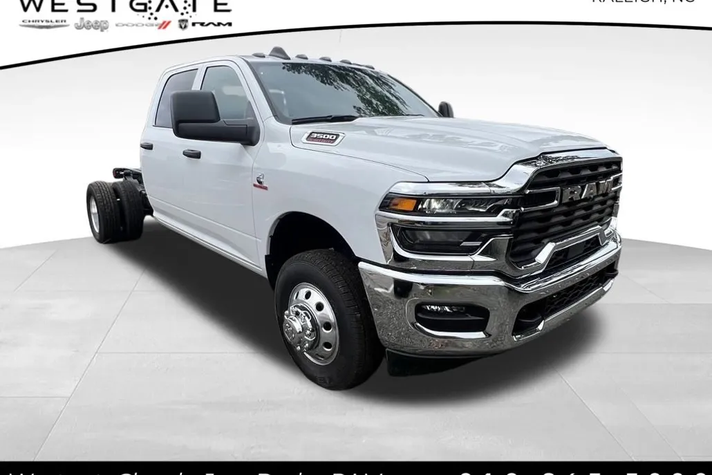 2025 Ram 3500 Tradesman photo 1