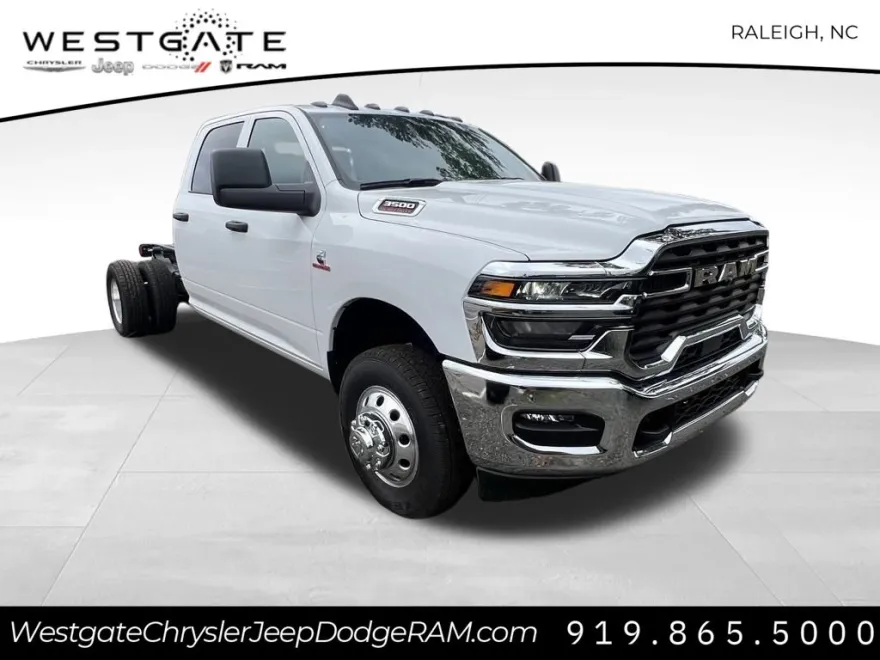 2025 Ram 3500 Tradesman photo 1
