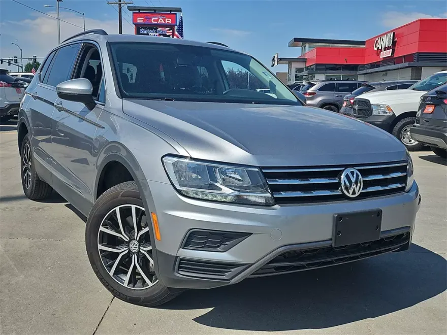 2021 Volkswagen Tiguan SE R-Line Black photo 1