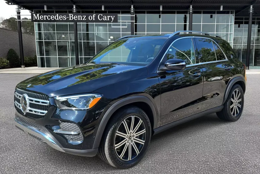 2025 Mercedes Benz GLE 450 4MATIC photo 1