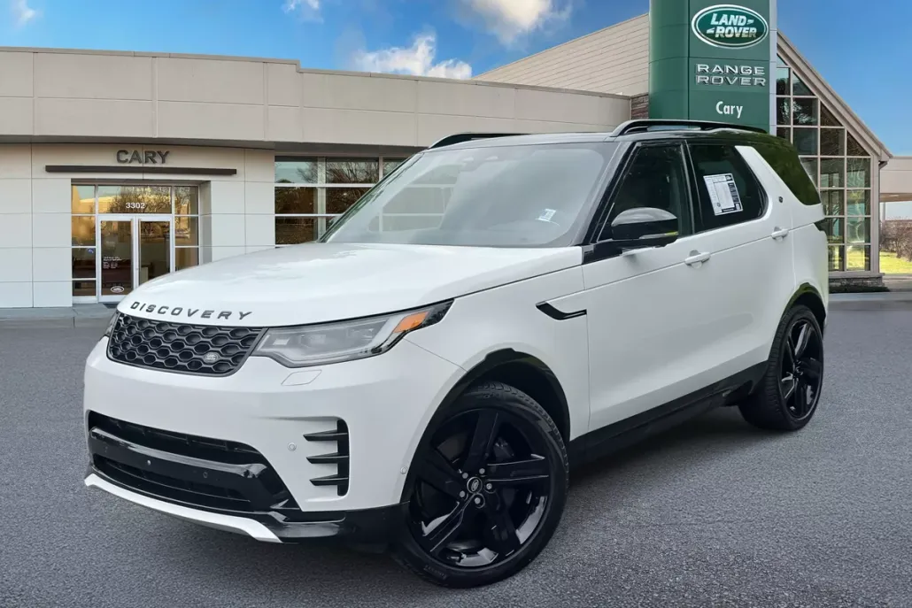 2024 Land Rover Discovery SE photo 1