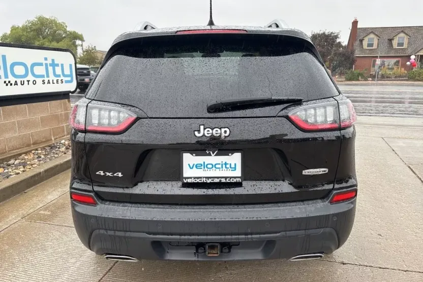 2019 Jeep Cherokee Latitude photo 1