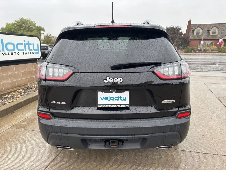 2019 Jeep Cherokee Latitude photo 1
