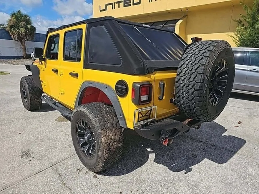 2021 Jeep Wrangler Unlimited Rubicon photo 1