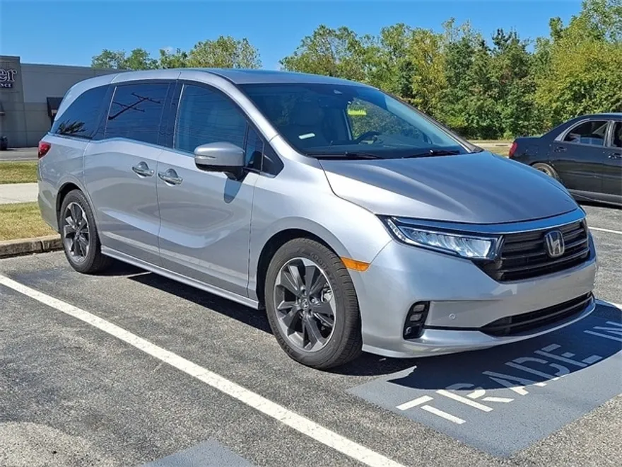 2024 Honda Odyssey Elite photo 1