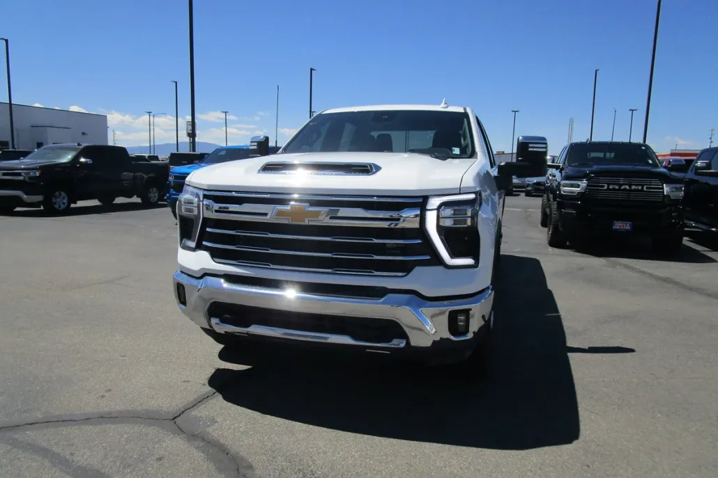 2024 Chevrolet Silverado 2500HD LTZ photo 1