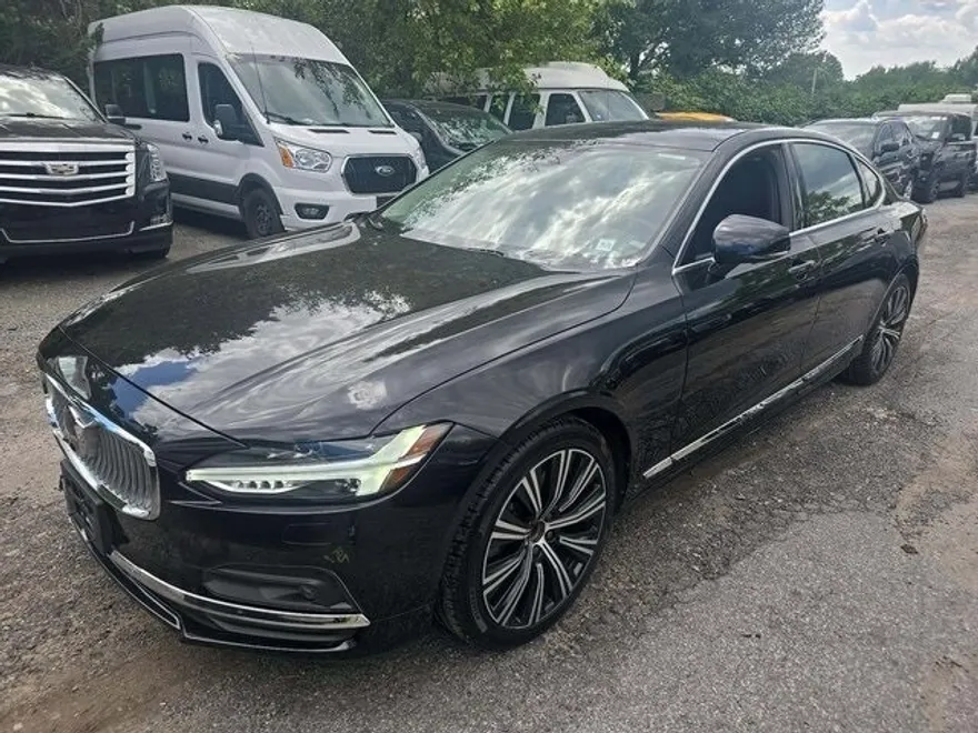 2023 Volvo S90 Plus photo 1
