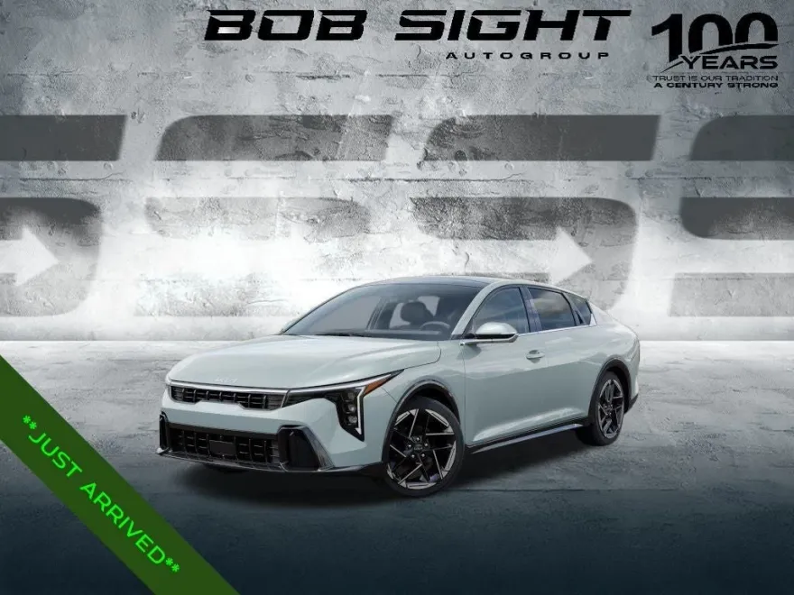2025 Kia K4 GT-Line photo 1