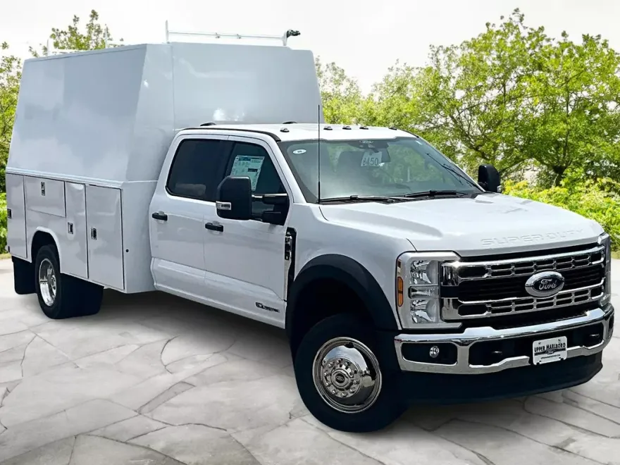 2024 Ford F-450 XL photo 1