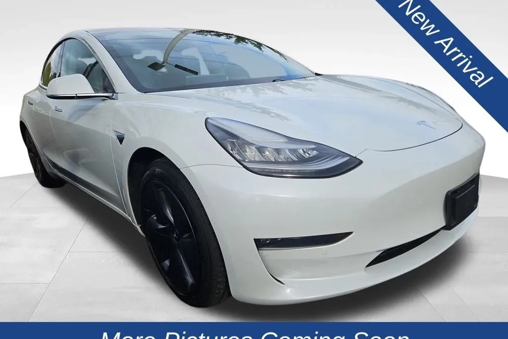 2020 Tesla Model 3 Long Range photo 1