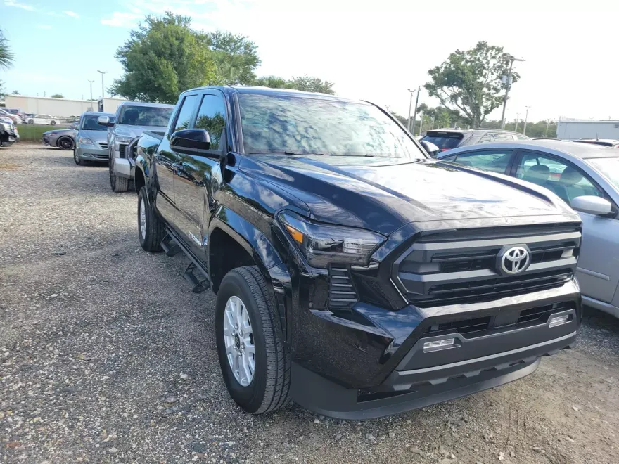 2024 Toyota Tacoma SR5 photo 1