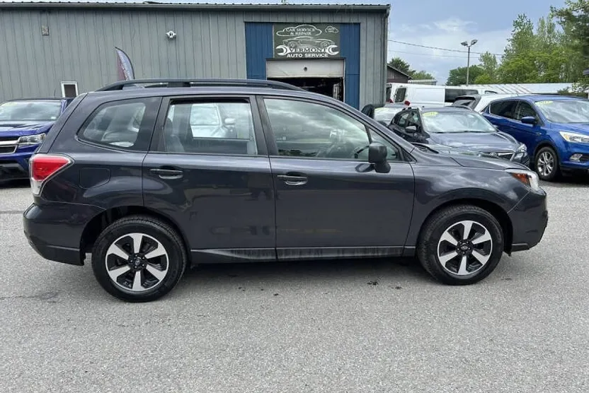 2018 Subaru Forester 2.5i photo 1
