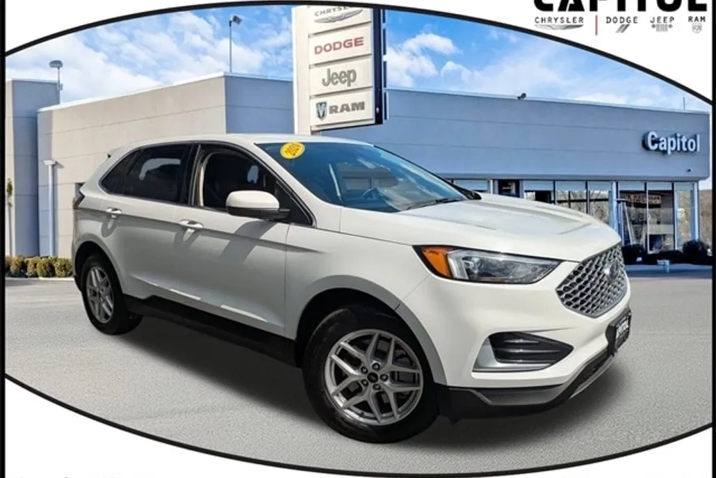 2024 Ford Edge SEL photo 1
