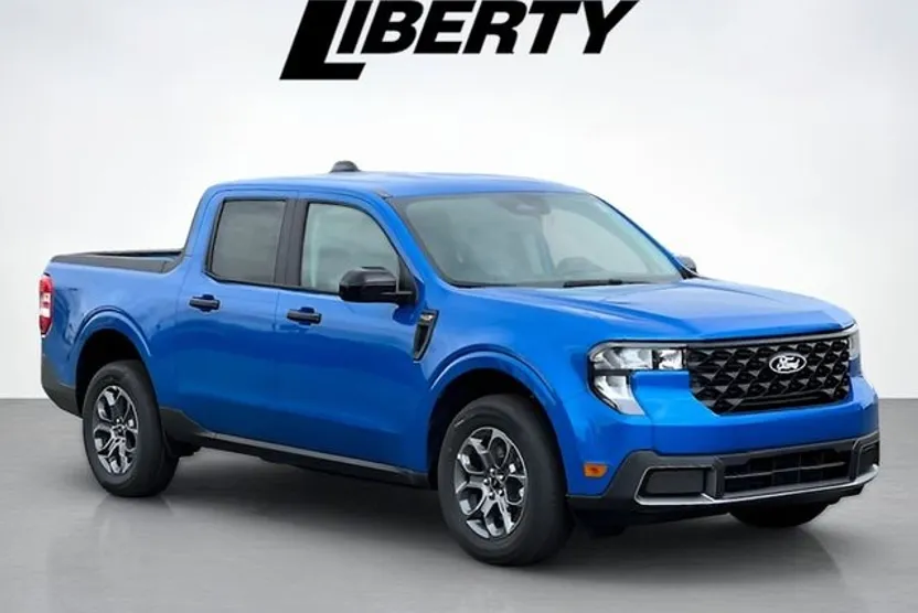 2025 Ford Maverick XLT photo 1
