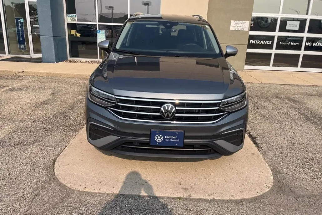 2024 Volkswagen Tiguan Wolfsburg Edition photo 1