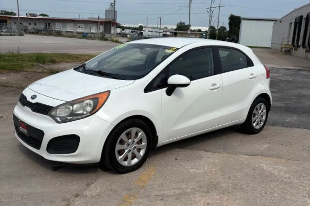 2013 Kia Rio LX photo 1