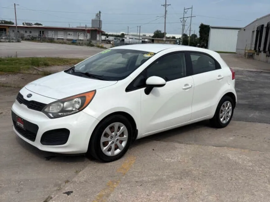 2013 Kia Rio LX photo 1