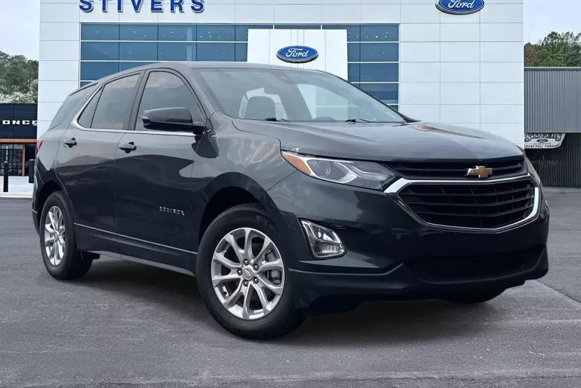 2021 Chevrolet Equinox LT photo 1