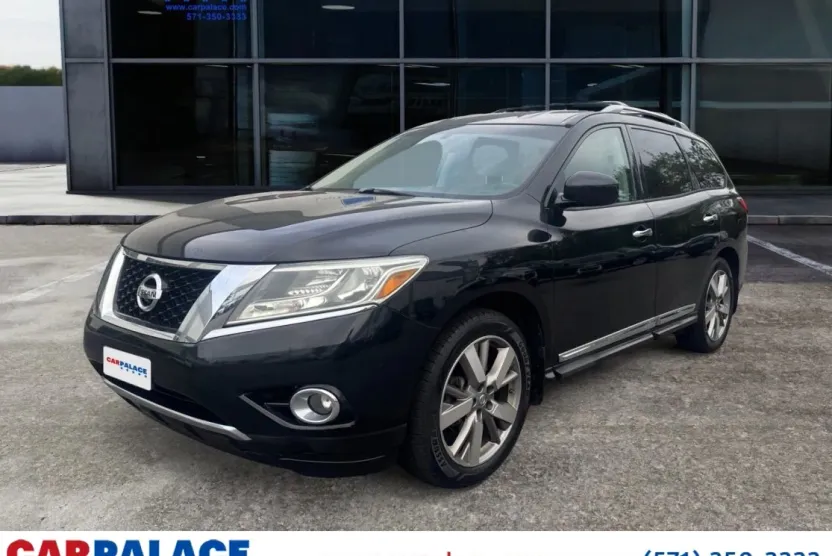 2013 Nissan Pathfinder Platinum photo 1