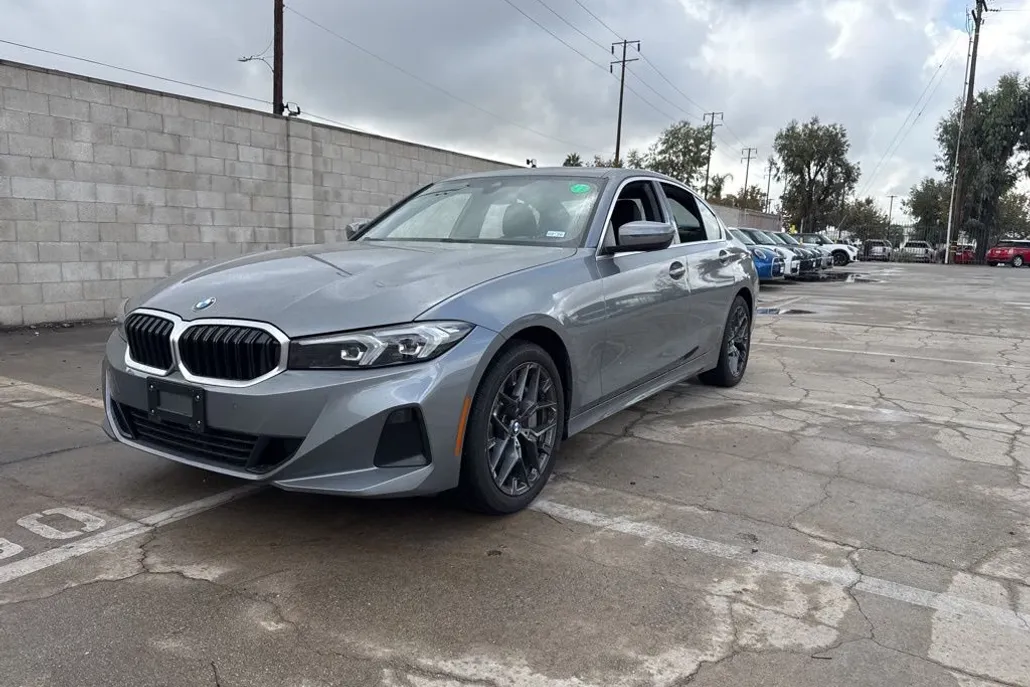 2025 Bmw 330i photo 1