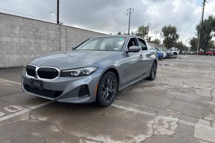 2025 Bmw 330i photo 1