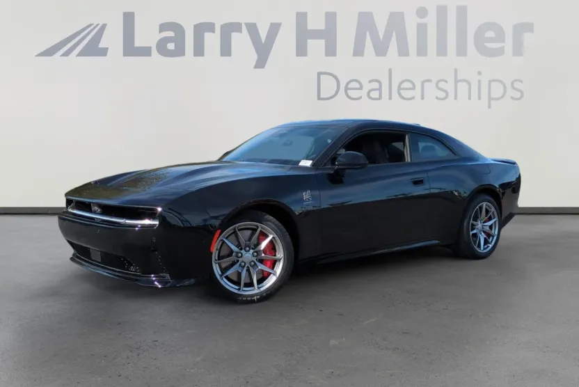 2025 Dodge Charger Daytona Scat Pack photo 1