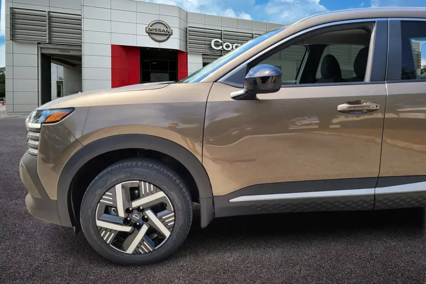 2026 Nissan Kicks SV photo 1