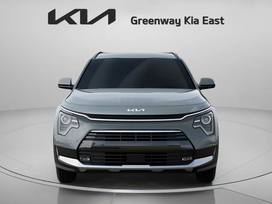 2025 Kia Niro SX photo 1