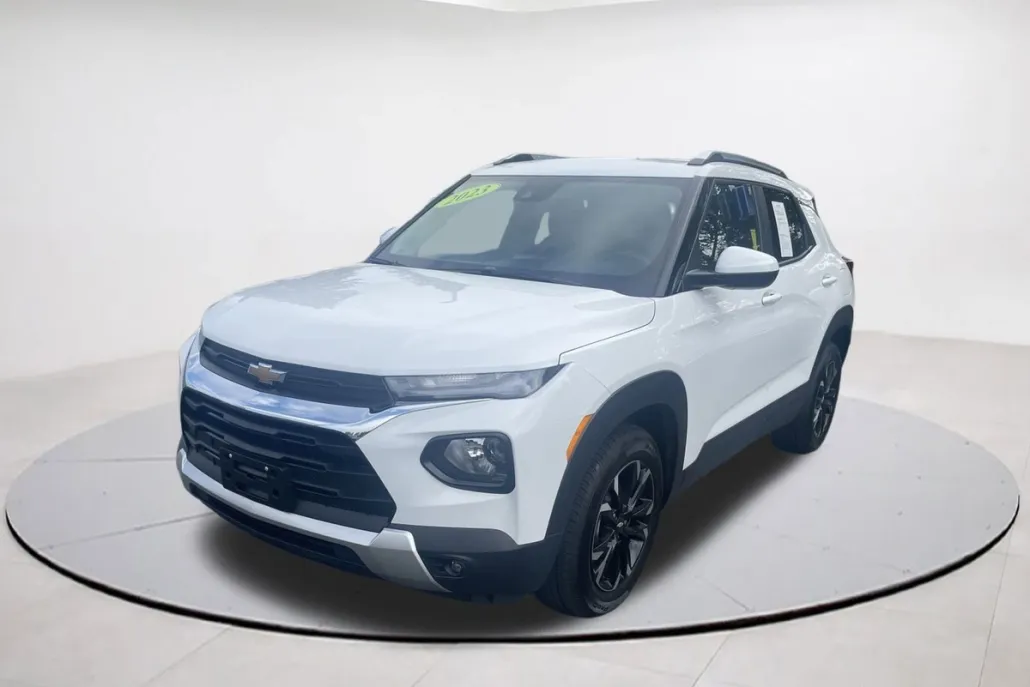 2023 Chevrolet Trailblazer LT photo 1