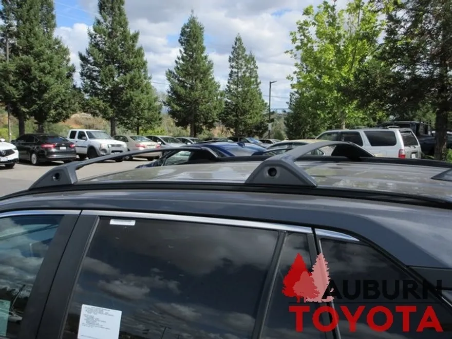2025 Toyota RAV4 XLE Premium photo 1
