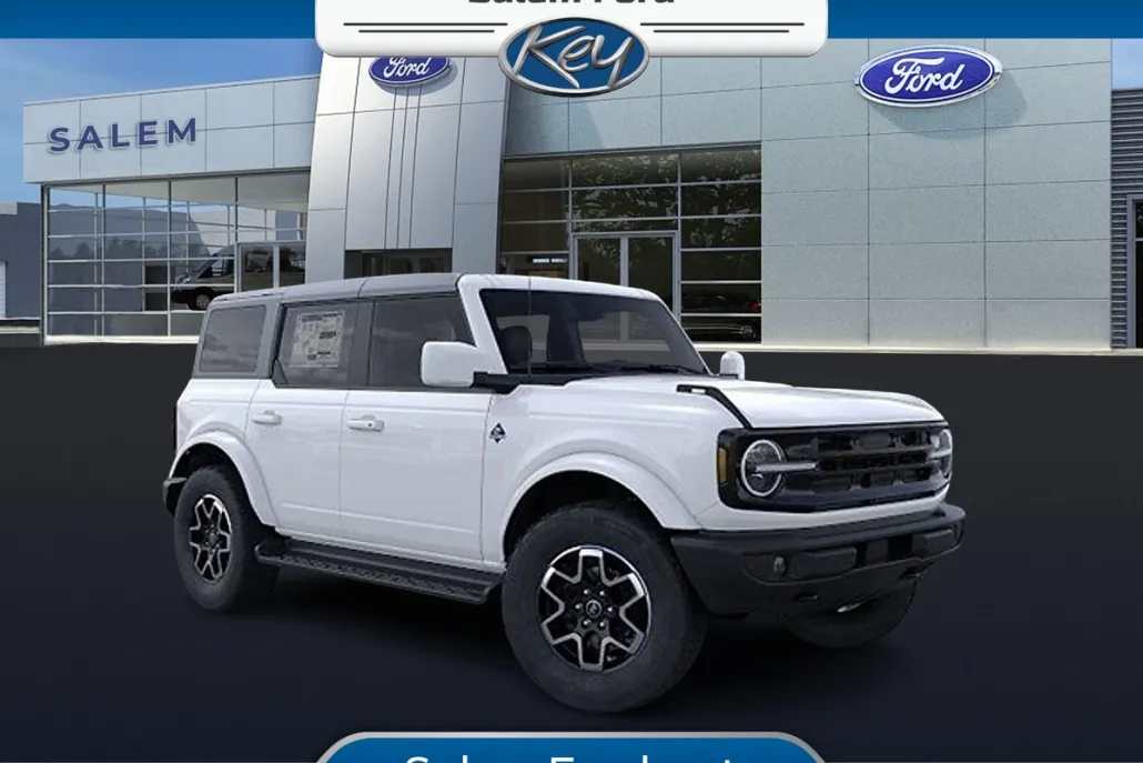 2025 Ford Bronco Outer Banks photo 1