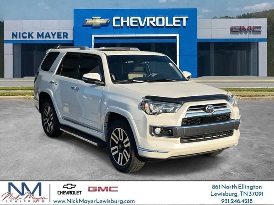2020 Toyota 4Runner SR5 photo 1