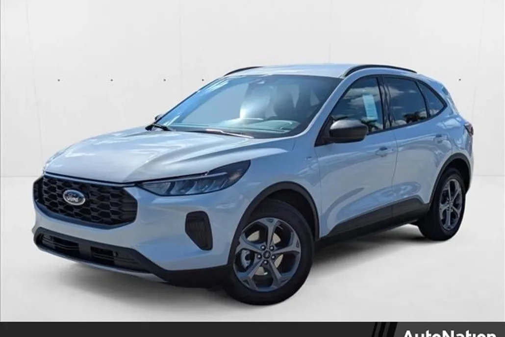 2025 Ford Escape ST-Line photo 1