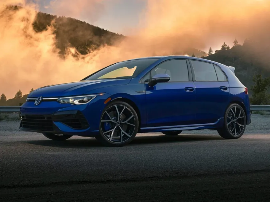 2024 Volkswagen Golf R photo 1