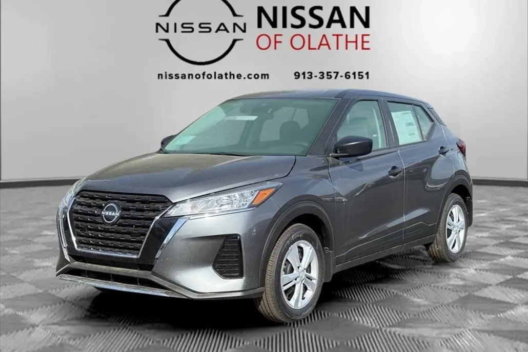 2025 Nissan Kicks Play S photo 1