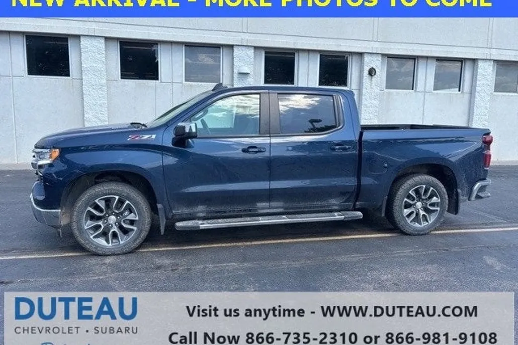 2022 Chevrolet Silverado 1500 LT photo 1
