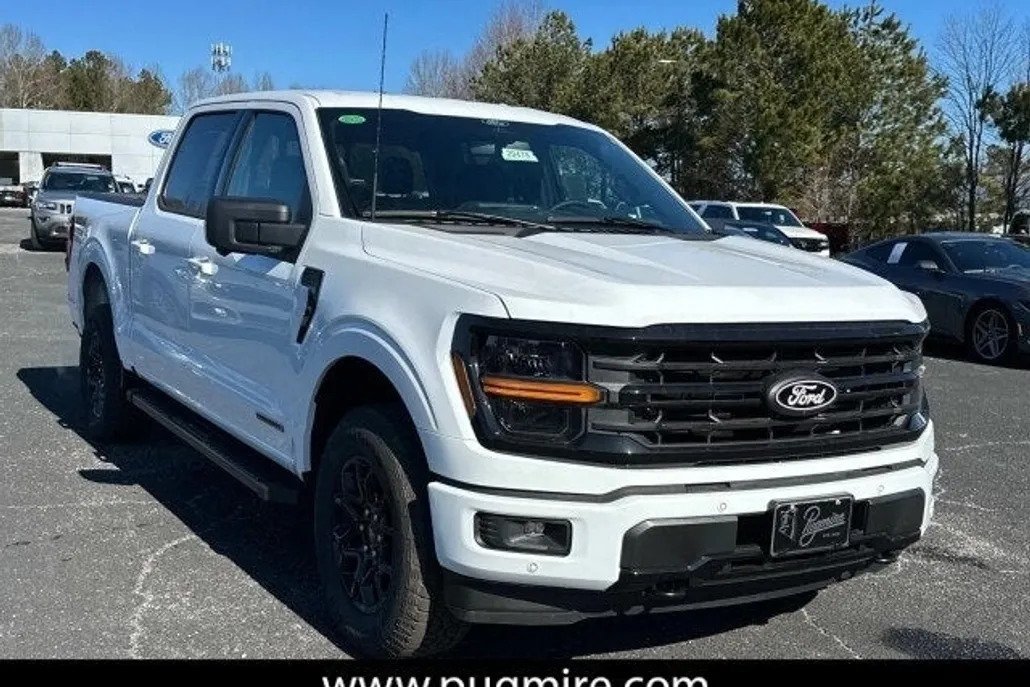 2025 Ford F-150 XLT photo 1