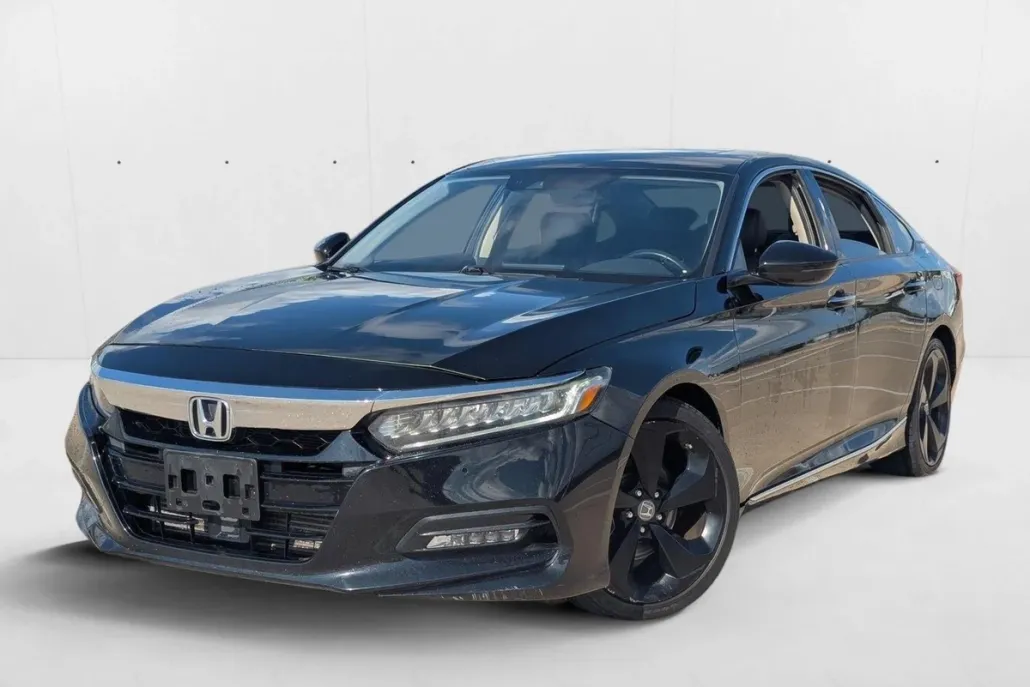 2018 Honda Accord Touring 2.0T photo 1